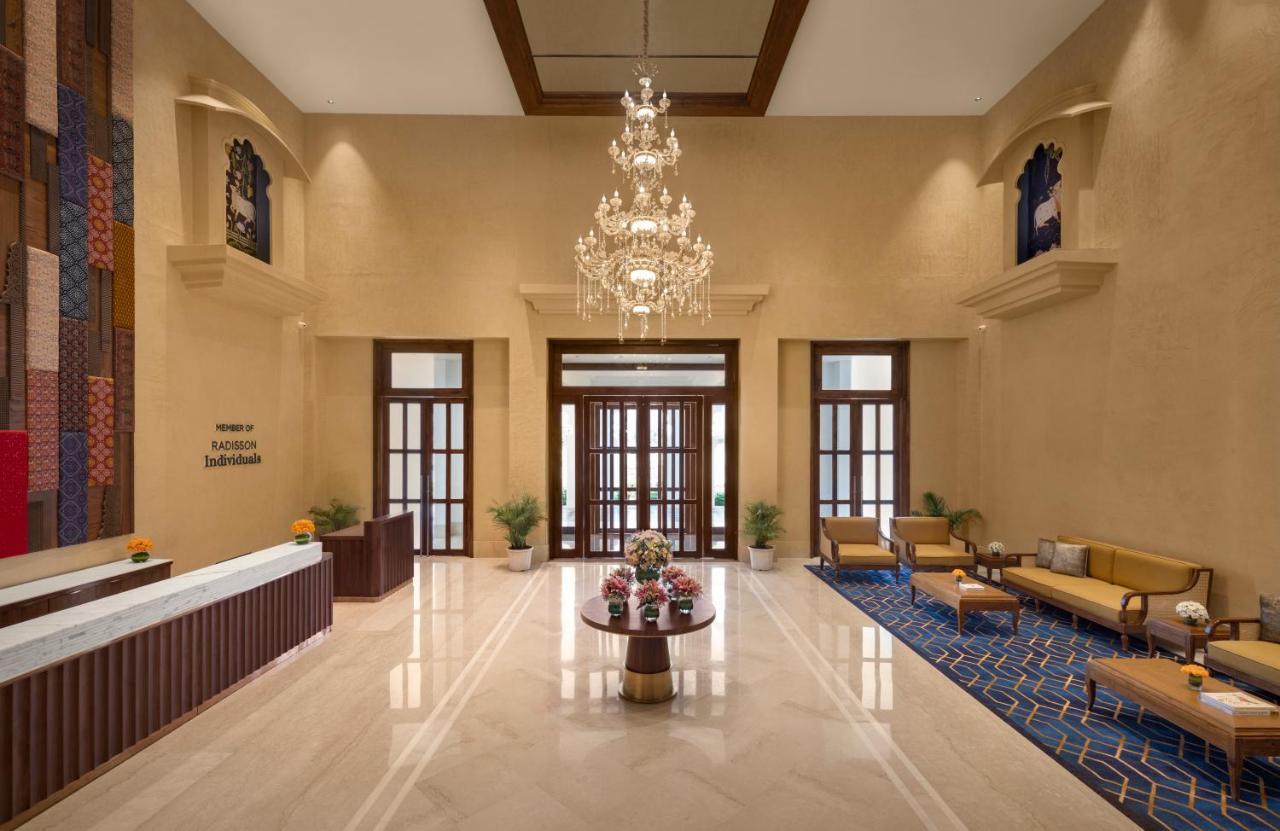 Uday Palace Navsari, A Member Of Radisson Individuals Exterior foto
