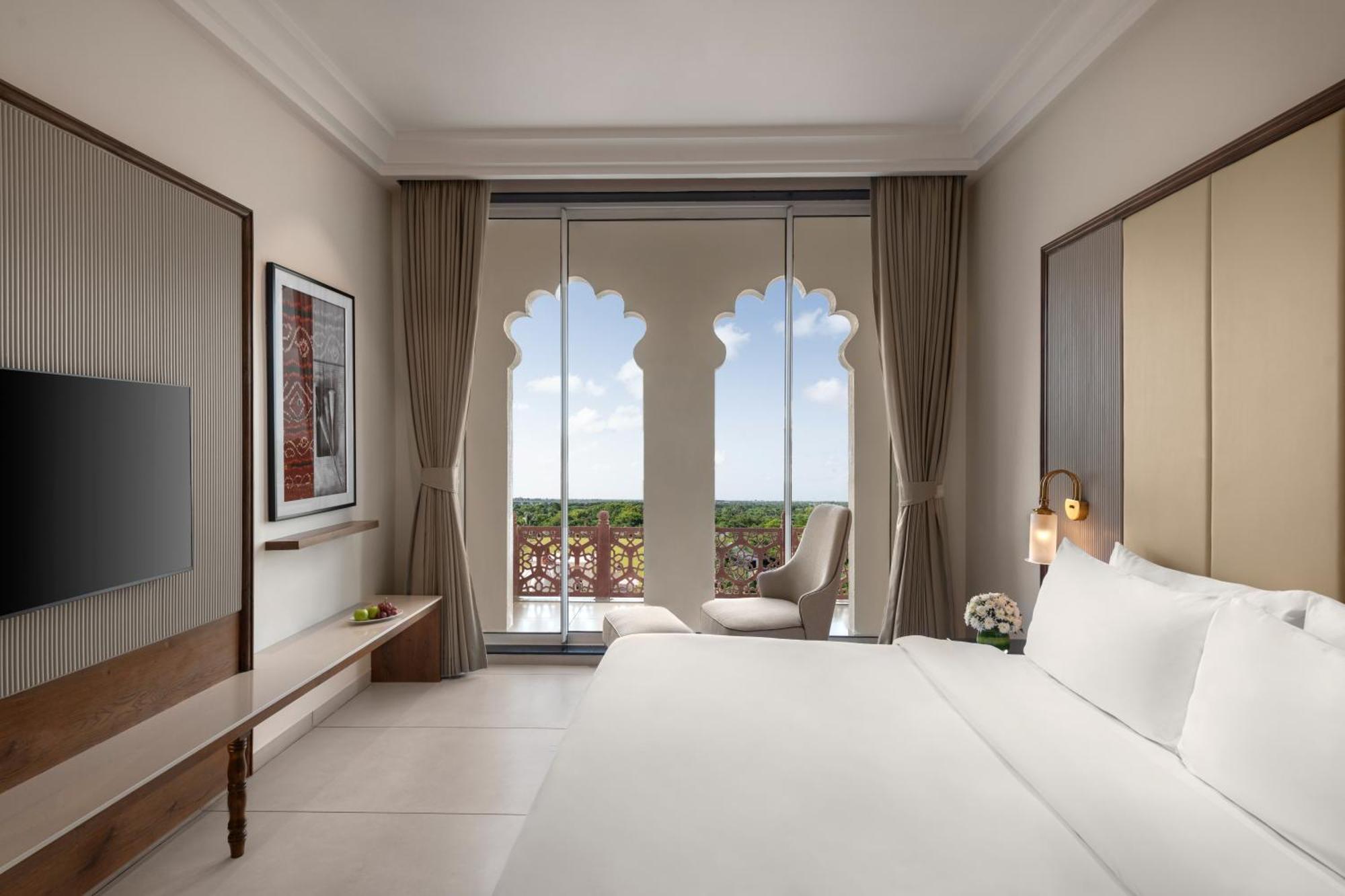 Uday Palace Navsari, A Member Of Radisson Individuals Exterior foto